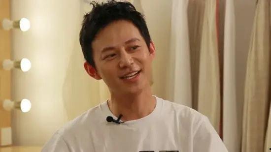 何炅娱乐公司爆料视频,揭秘明星幕后故事  第2张