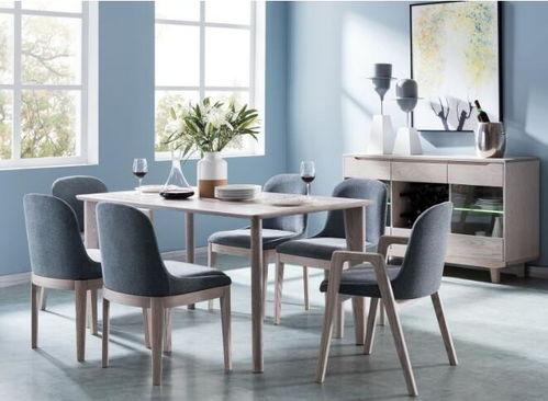 四人餐桌在线观看  第3张